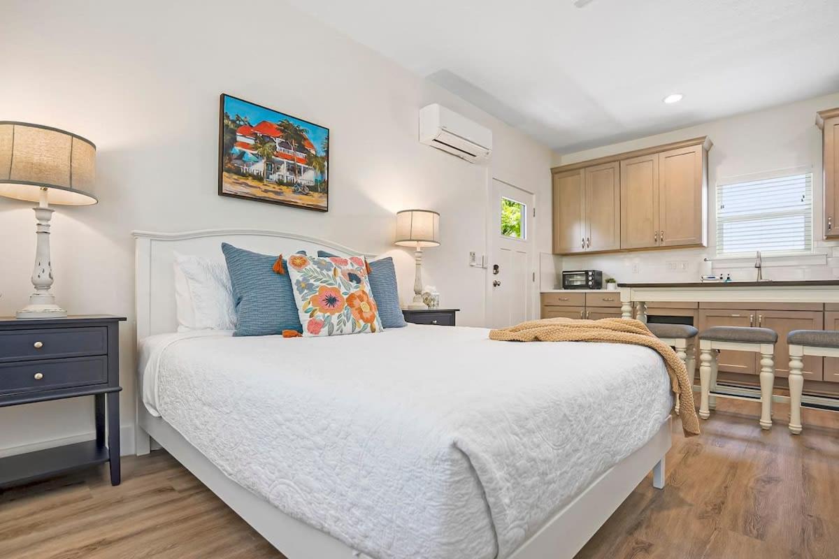 New Private Apt In Uptown St Aug Walk Everywhere Сент-Огастин Экстерьер фото