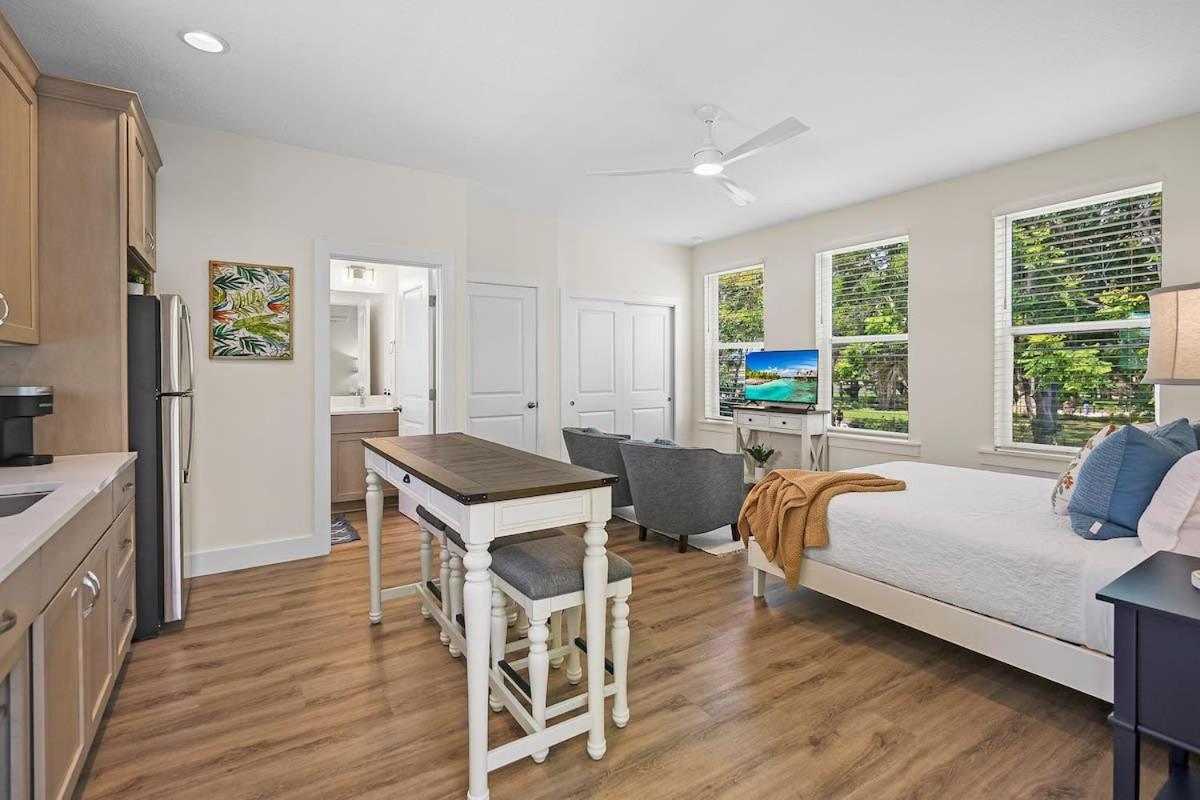 New Private Apt In Uptown St Aug Walk Everywhere Сент-Огастин Экстерьер фото